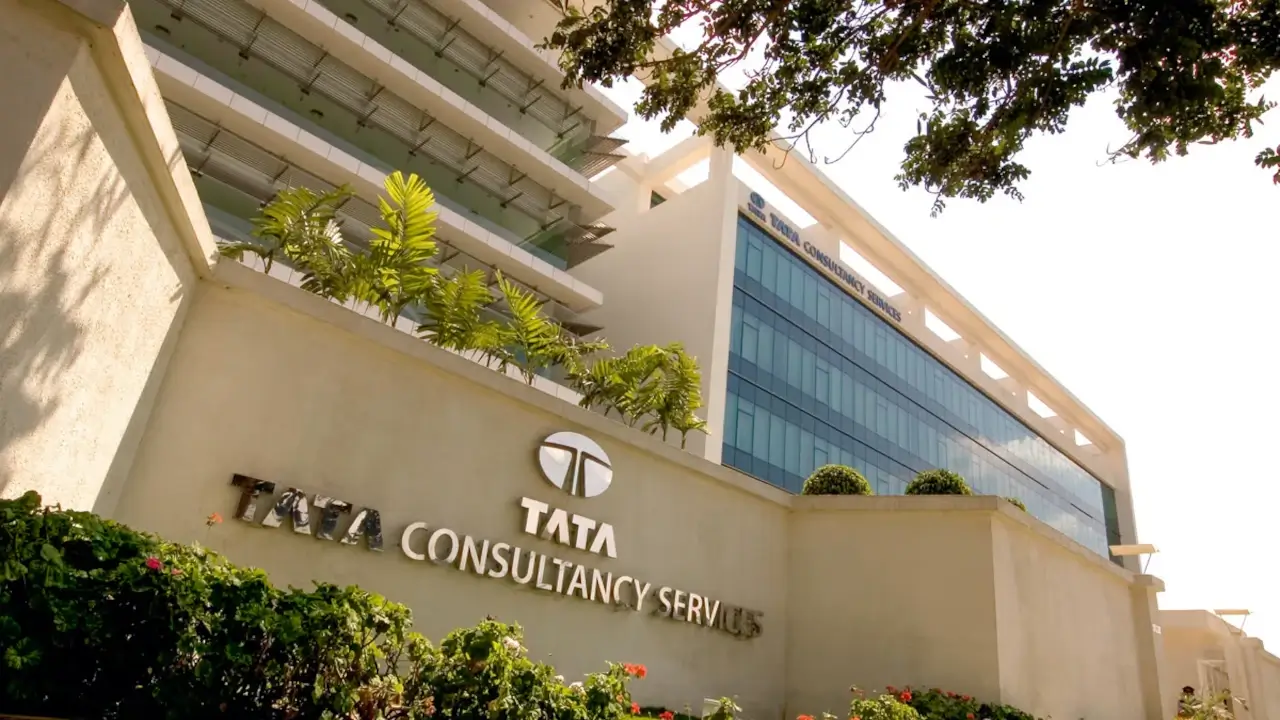 TCS Hires Over 10,000 Freshers In Latest Recruitment Drive